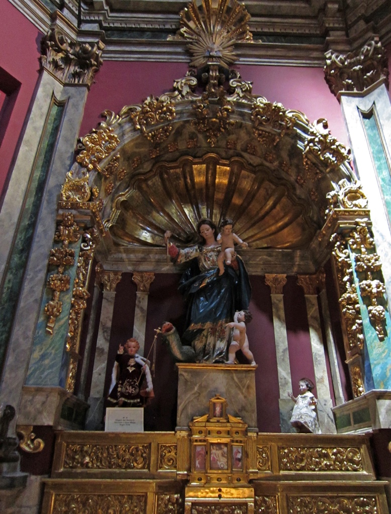 Virgin of Socorro Altarpiece, Reliquary Chapel